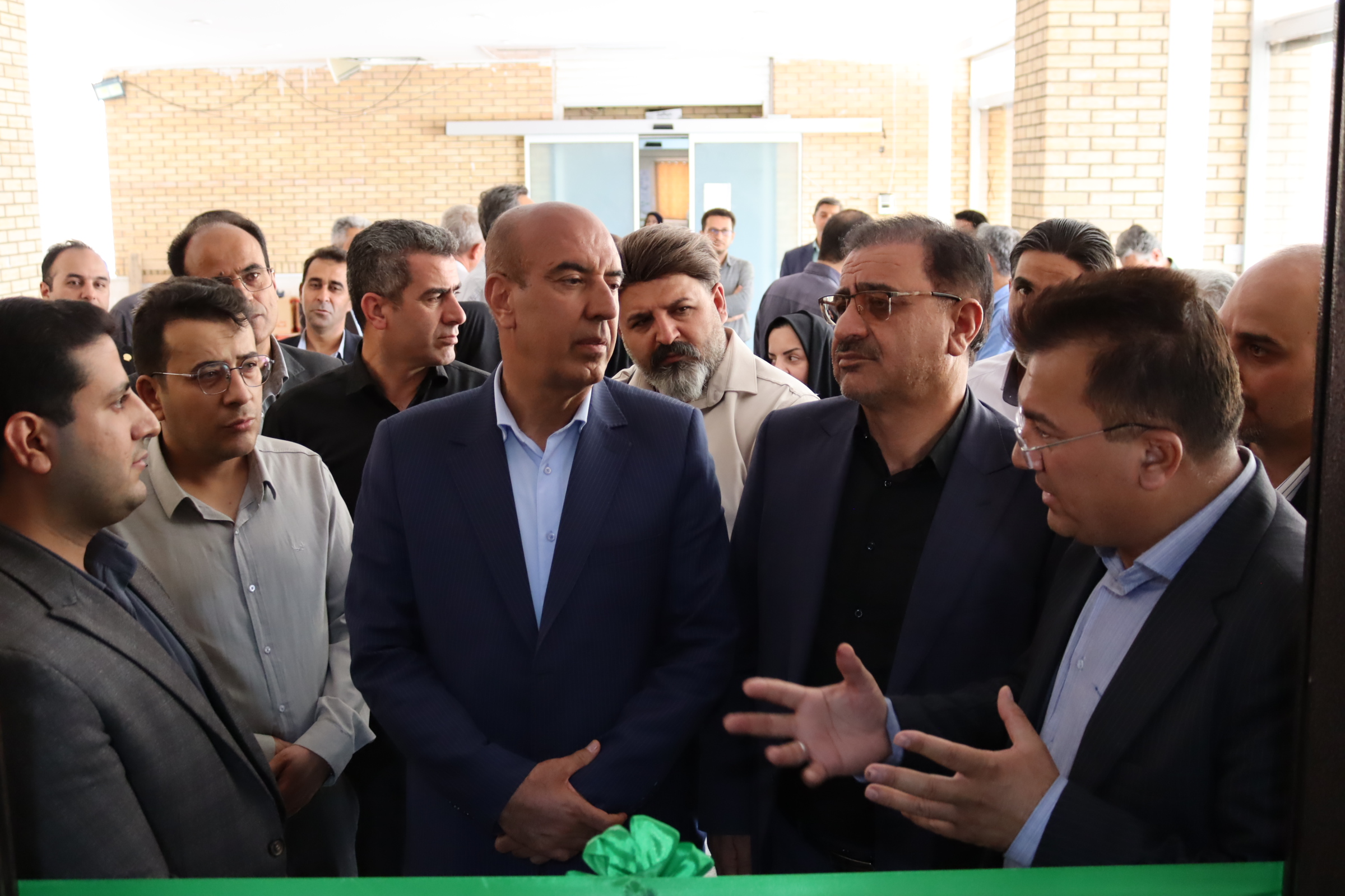 بهره&zwnj;برداری از بخش اعصاب و روان بیمارستان استهبان با حضور معاون توسعه مدیریت و منابع استانداری فارس