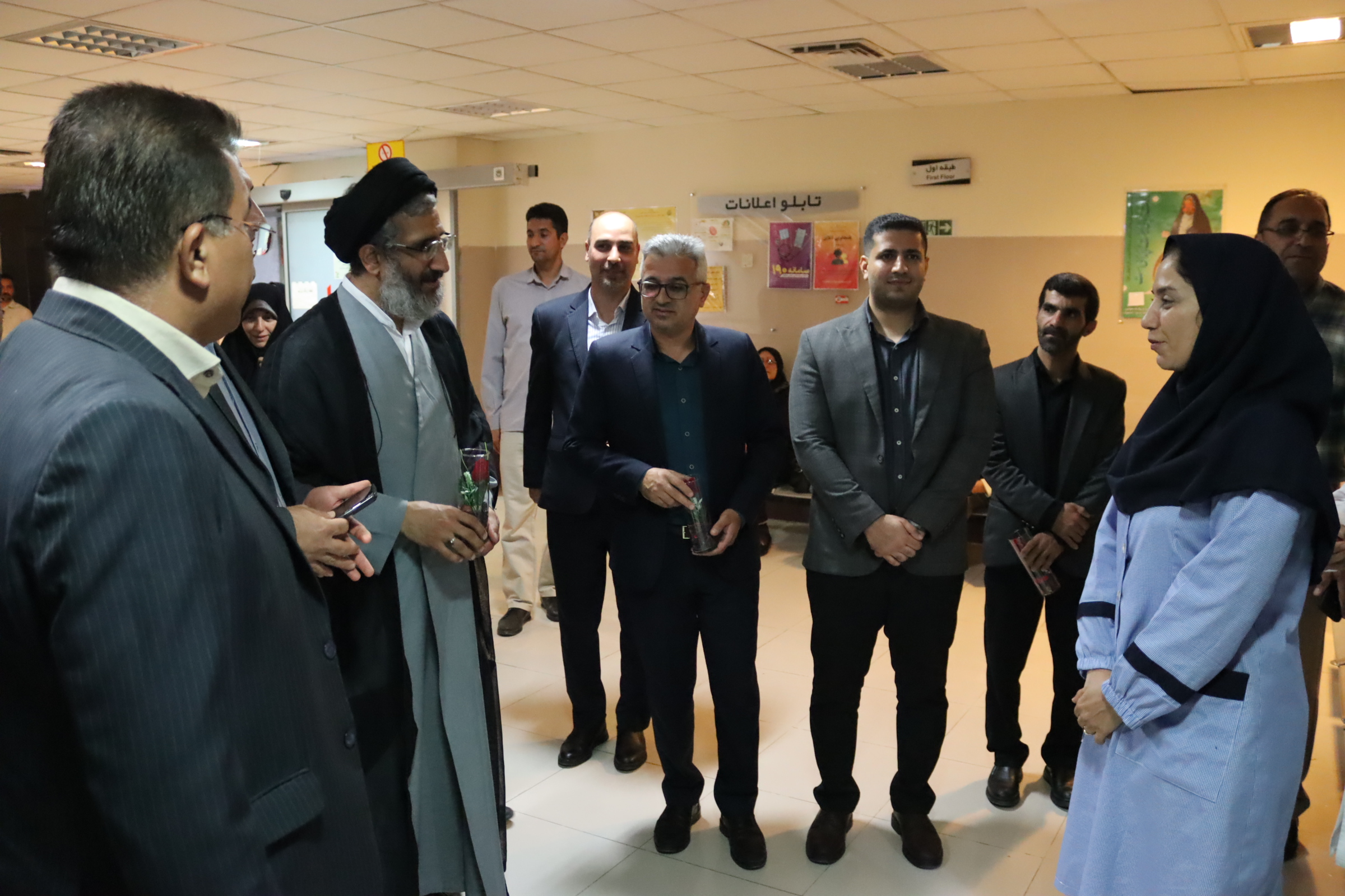 حضور مسئولان استهبان در بیمارستان امام خمینی(ره)؛ تأکید بر تکریم کادر درمان و پیگیری مطالبات حوزه سلامت