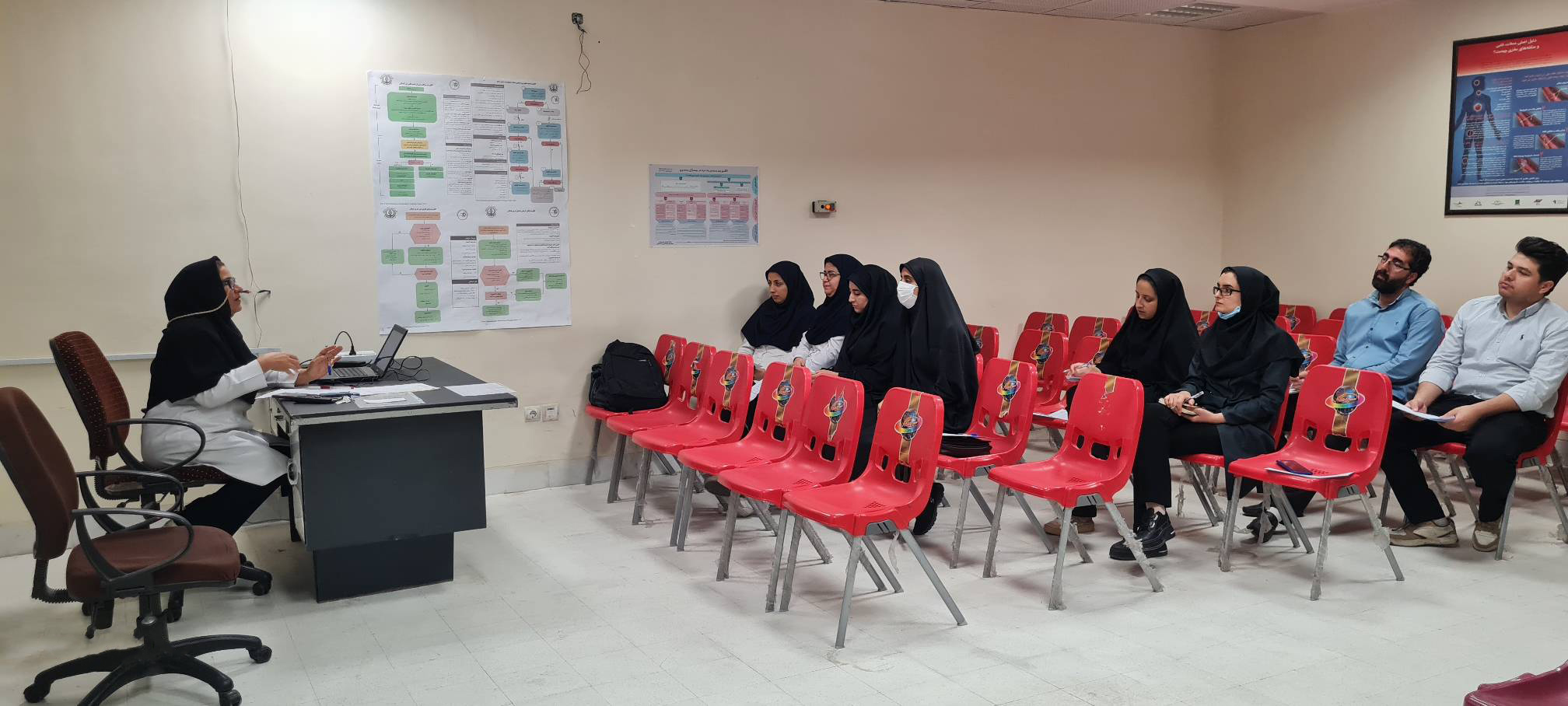 برگزاری دوره کارورزی کارکنان جدیدالورود بیمارستان استهبان
