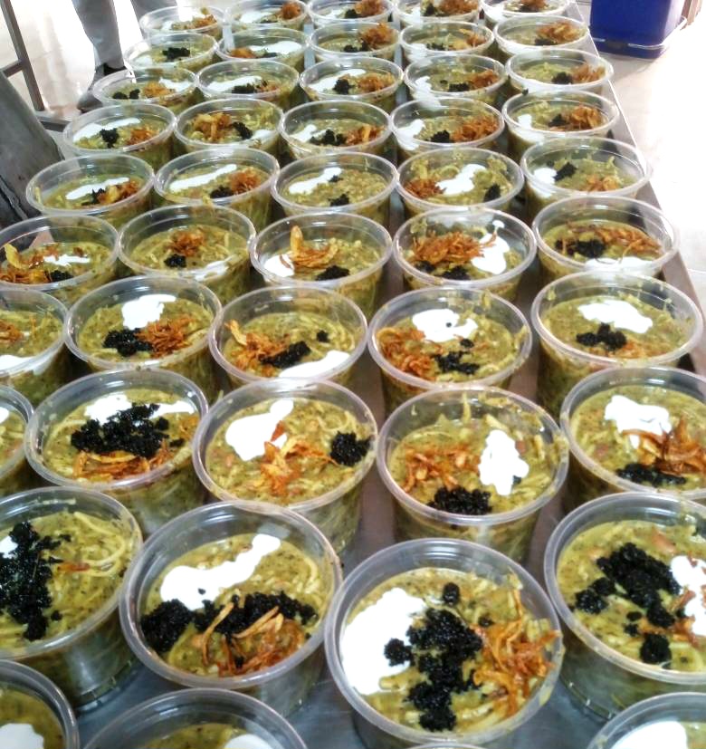 تداوم سنت نیکوکاری متخصص قلب بیمارستان استهبان در عاشورای حسینی