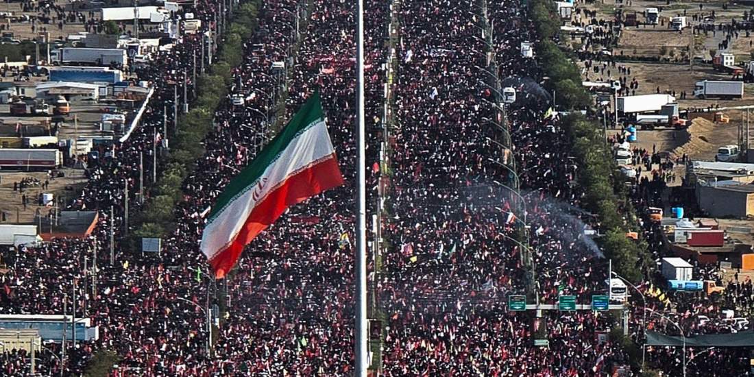 همراهی آگاهانه در تشییع آقای شهید ایران