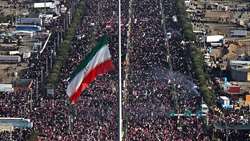 همراهی آگاهانه در تشییع آقای شهید ایران