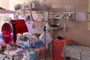 بخش NICU بیمارستان امام خمینی(ره) استهبان