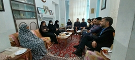 دیدار مسئولان بهداشت، درمان و آموزش شهرستان استهبان با خانواده معظم شهدا به مناسبت گرامیداشت هفته بسیج