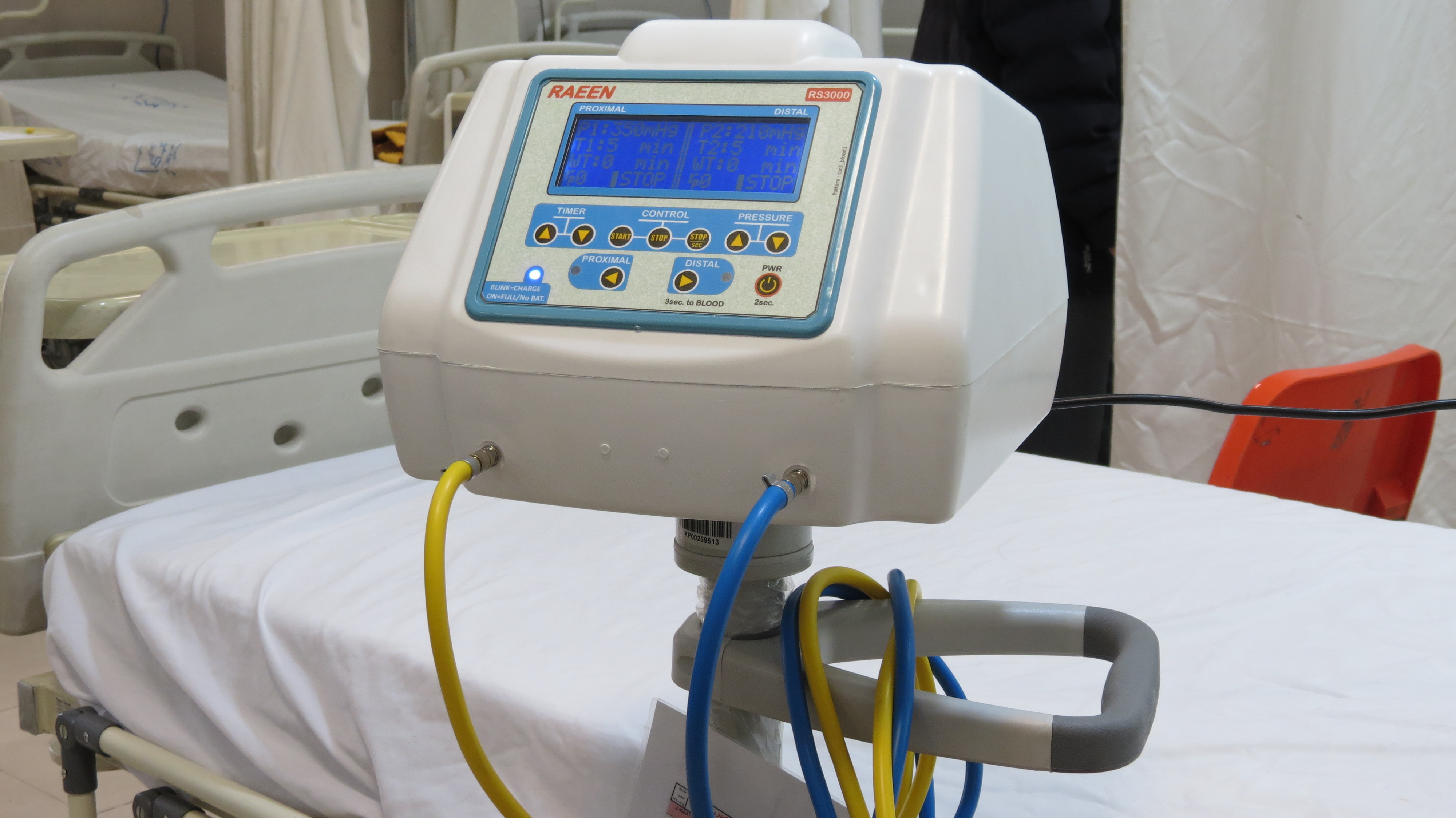 تجهیز بخش اورژانس بیمارستان استهبان به دستگاه تورنیکت دیجیتال