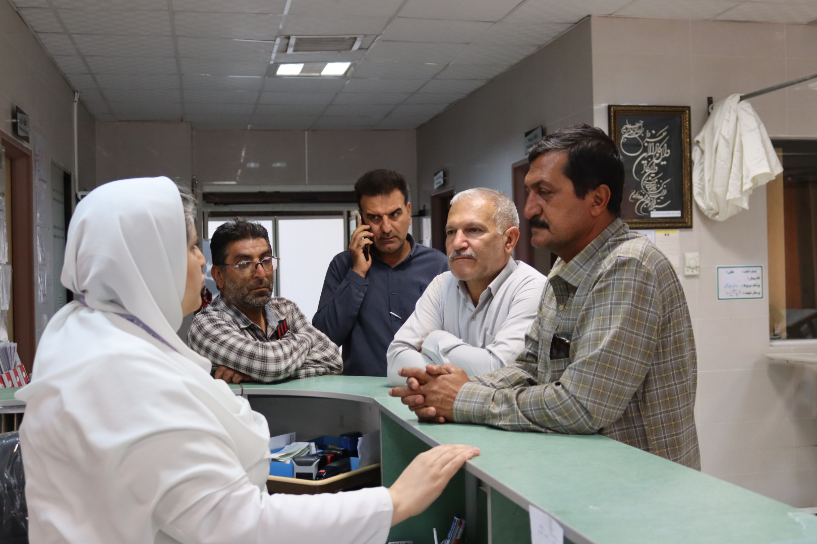 مشارکت نیک اندیش عرصه سلامت در تجهیز بخش دیالیز بیمارستان استهبان